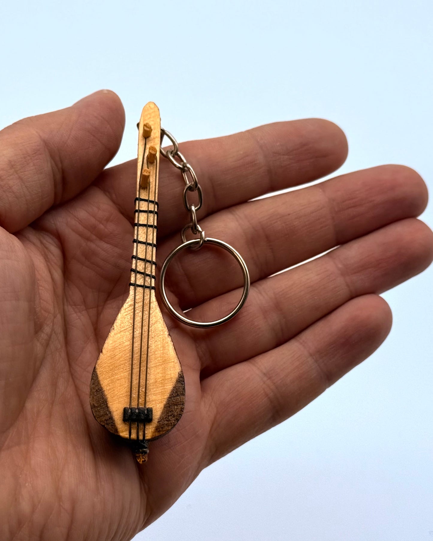 Türkischer Schlüsselanhänger Miniatur Musikinstrument – Handgefertigte Saz / Bağlama aus Holz