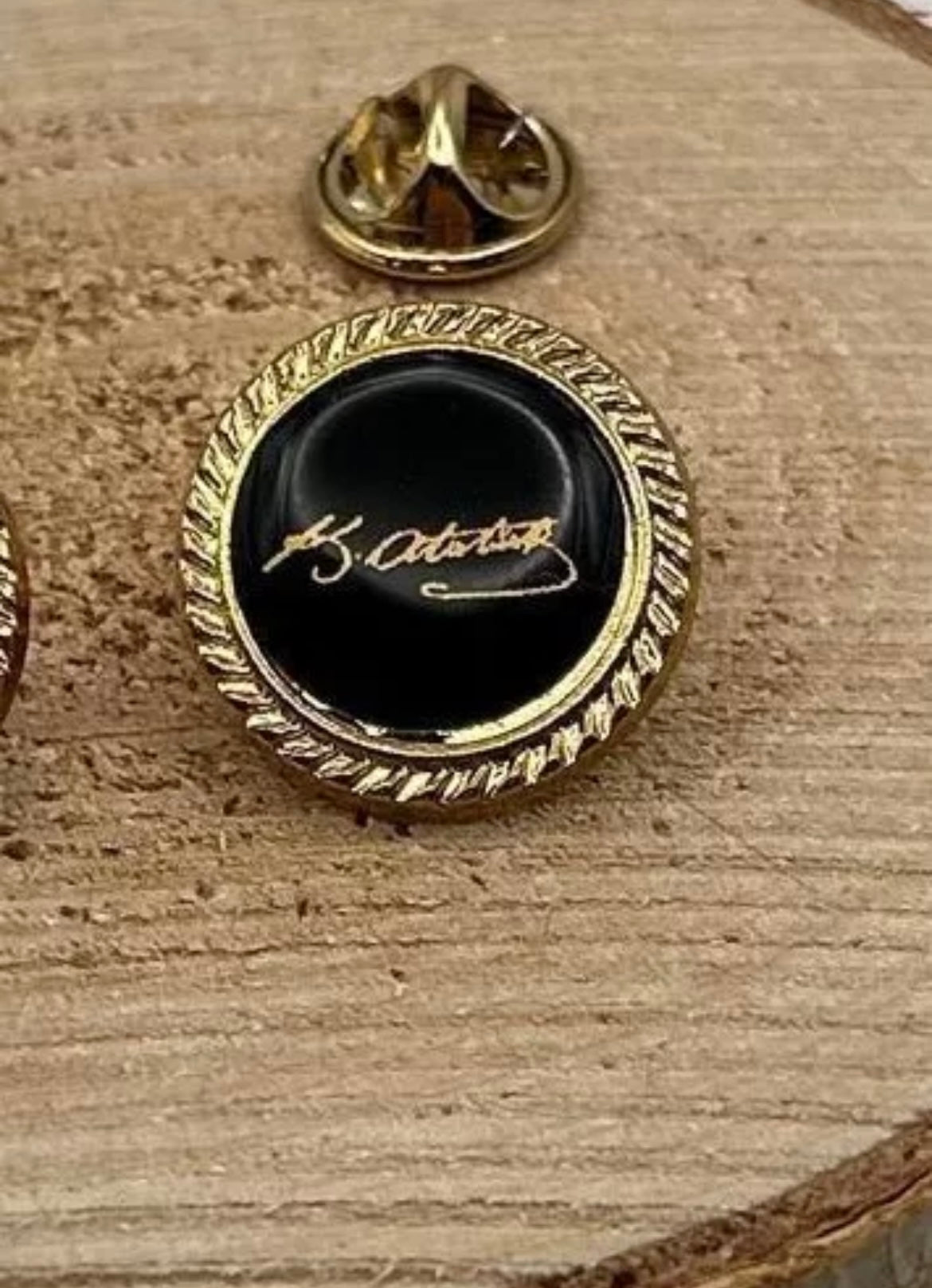 K.Atatürk Anstecknadel-Pin Black Gold – Atatürk Yaka Rozeti