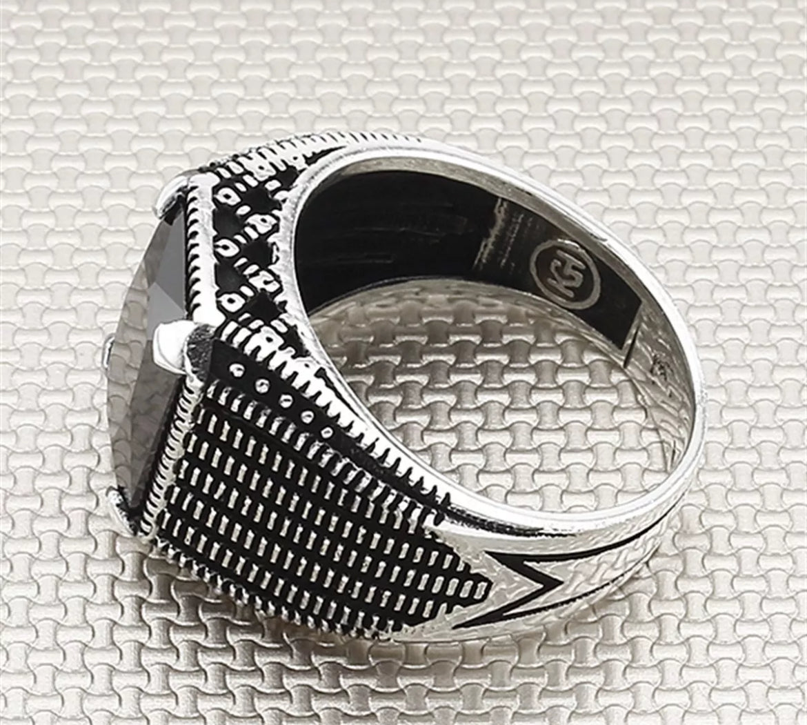 Herrenring 925 Sterling Silber mit schwarzem Zirkonia – Siegelring mit Gittermuster