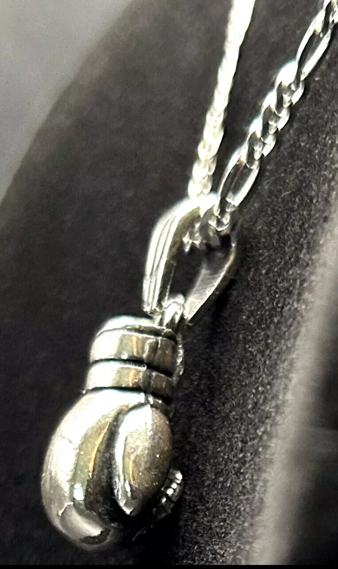 Boxhandschuh Anhänger mit 60 cm Figaro Kette – 925 Sterling Silber Halskette Handgefertigt & Massiv