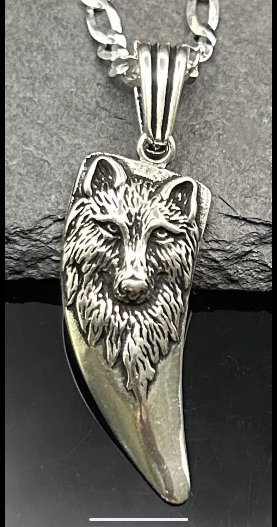 Wolfszahn Anhänger mit 60 cm Figaro Kette – 925 Sterling Silber | Wolf Schmuck | Herren Amulett Halskette