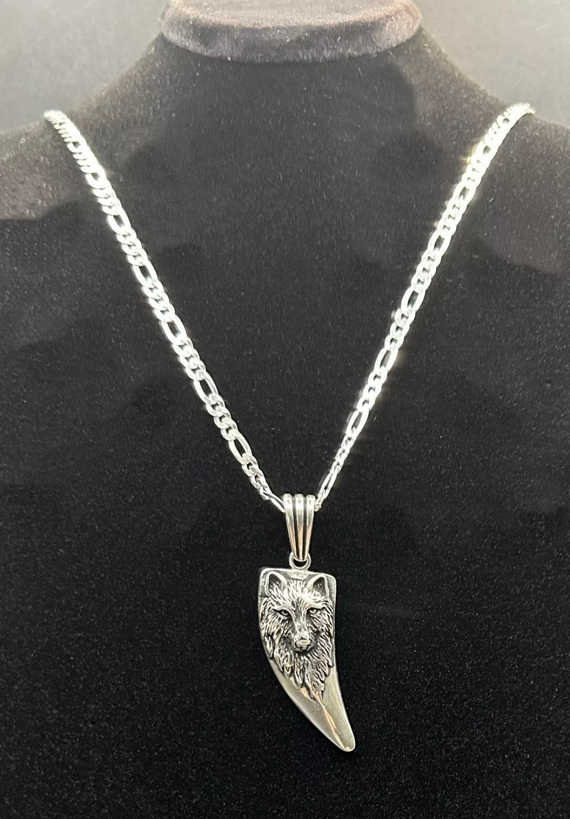 Wolfszahn Anhänger mit 60 cm Figaro Kette – 925 Sterling Silber | Wolf Schmuck | Herren Amulett Halskette