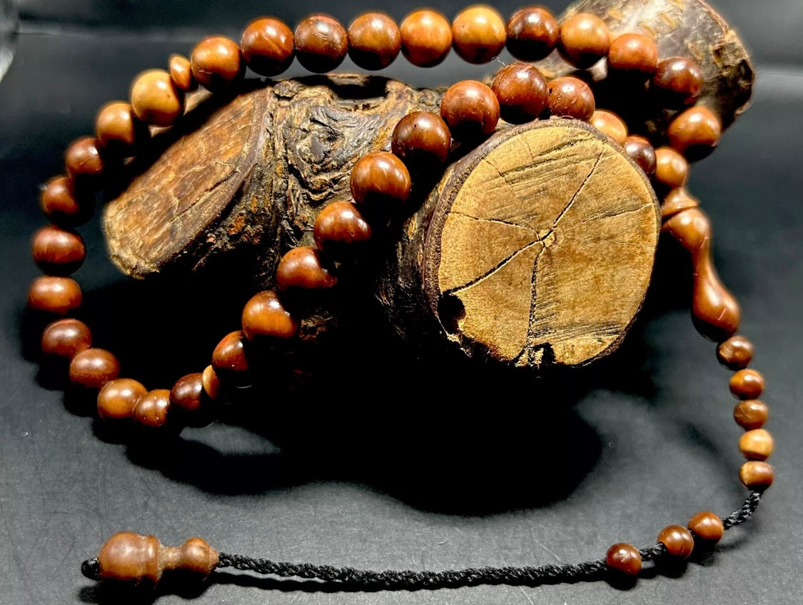 Kuka Tesbih – Handgefertigte Gebetskette aus natürlichem Kuka-Holz