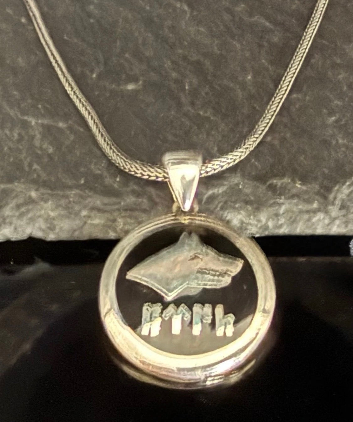925 Silber Bozkurt Wolf Anhänger mit Kette - Göktürkisch Türk Schriftzug Göktürk