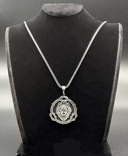 Bozkurt Wolf Anhänger mit 60 cm Fuchsschwanzkette – 925 Sterling Silber | Göktürk “TÜRK” Inschrift